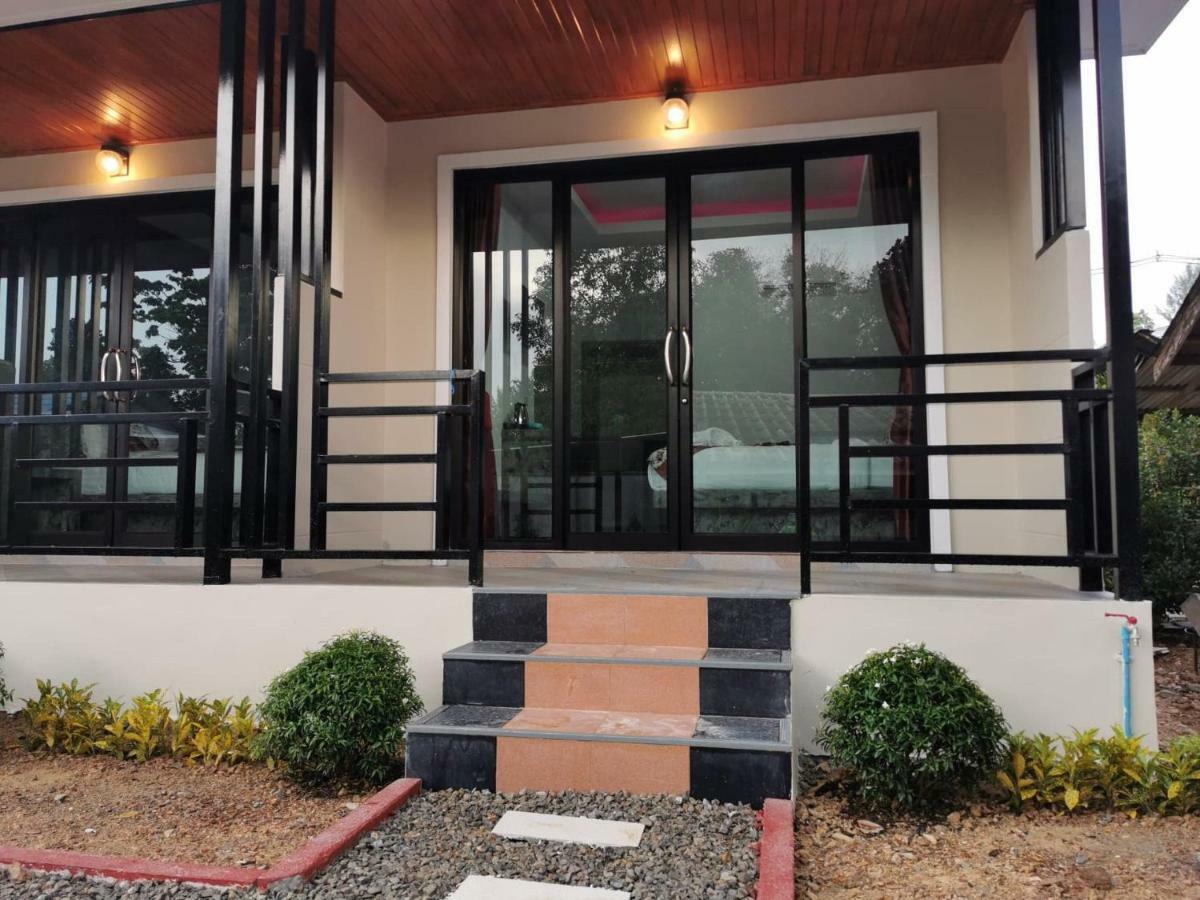 Laila​ Place Hotel Koh Lanta Ngoại thất bức ảnh