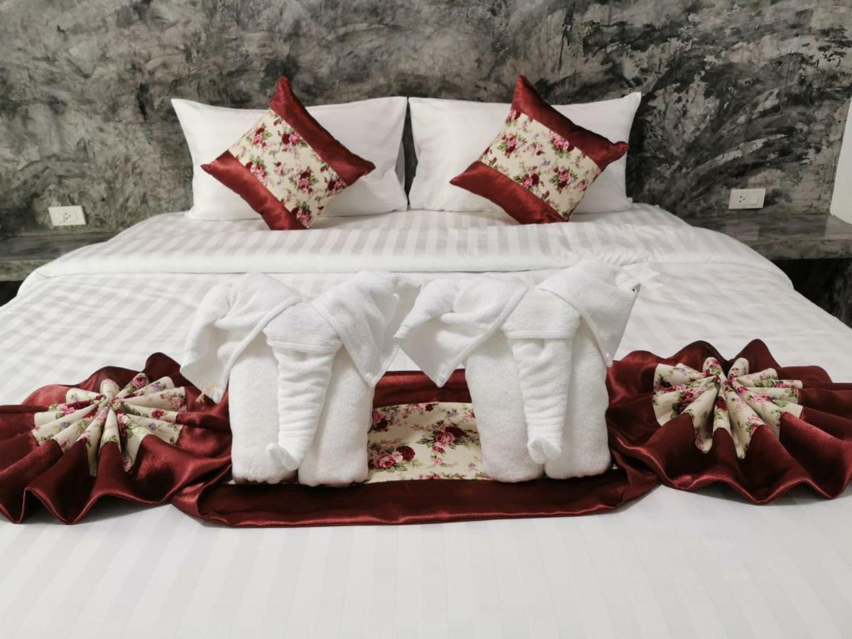 Laila​ Place Hotel Koh Lanta Ngoại thất bức ảnh